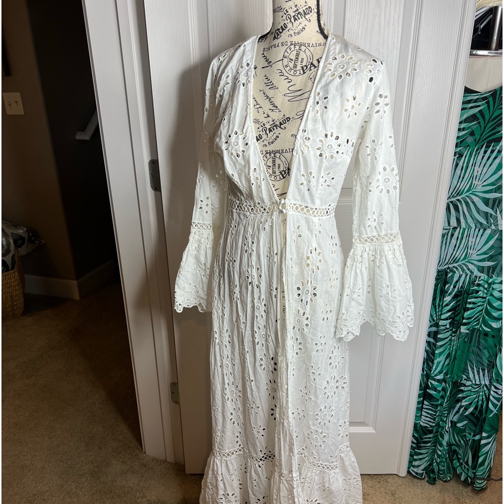 White eyelet wrap